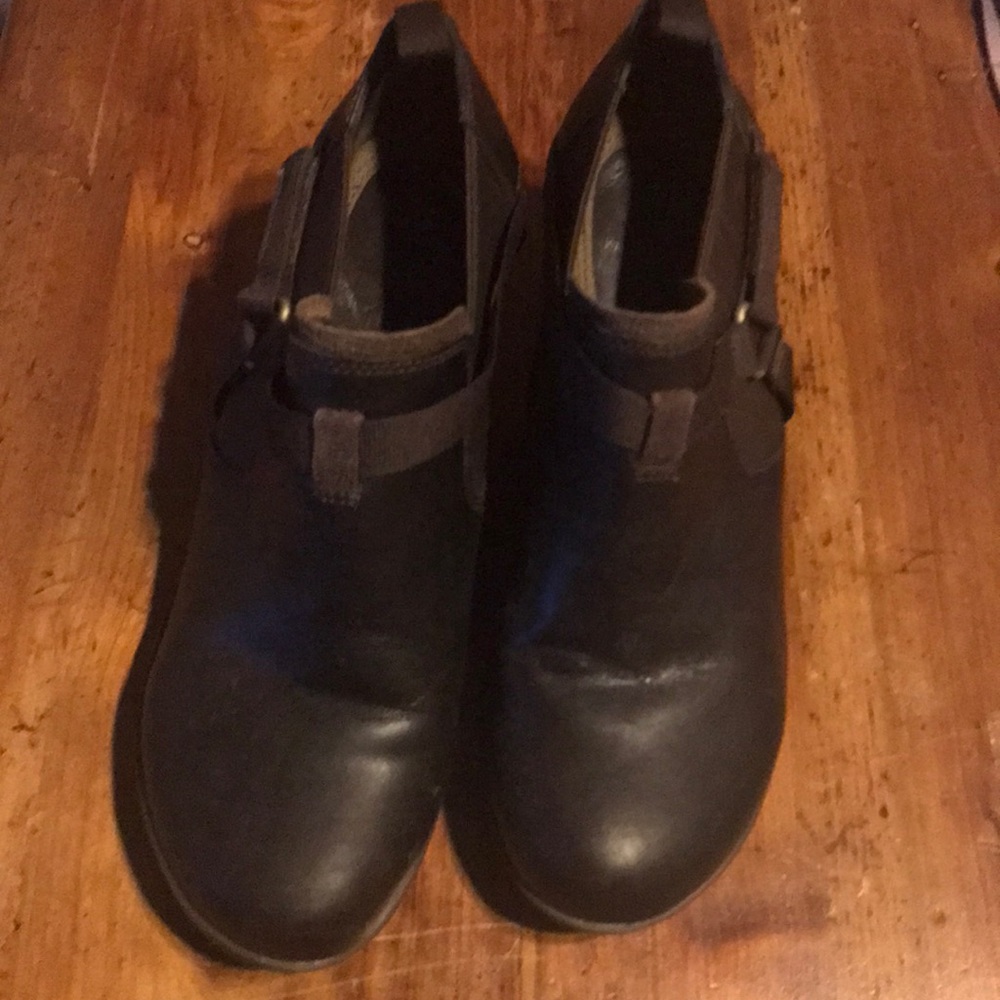 Women’s Merrell Brown Dress Shoes